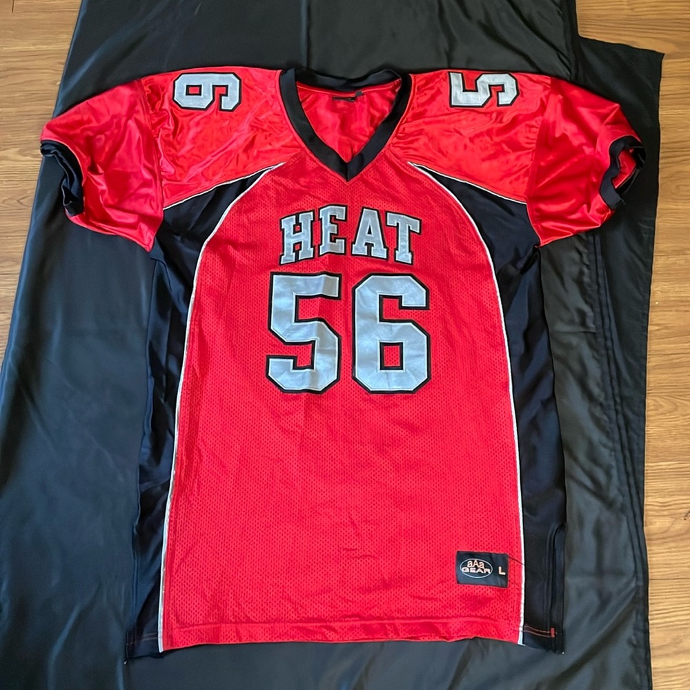Jersey 56 
Esparza